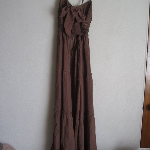 Love Tree Ankle Length Crochet Layered Panels Long Dress in Cocco - Picture 7 of 7